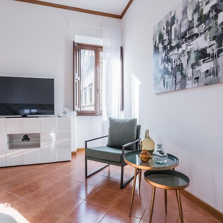 The Best Rent - Four-Room Apartment A Few Steps From The Trevi Fountain Exterior foto